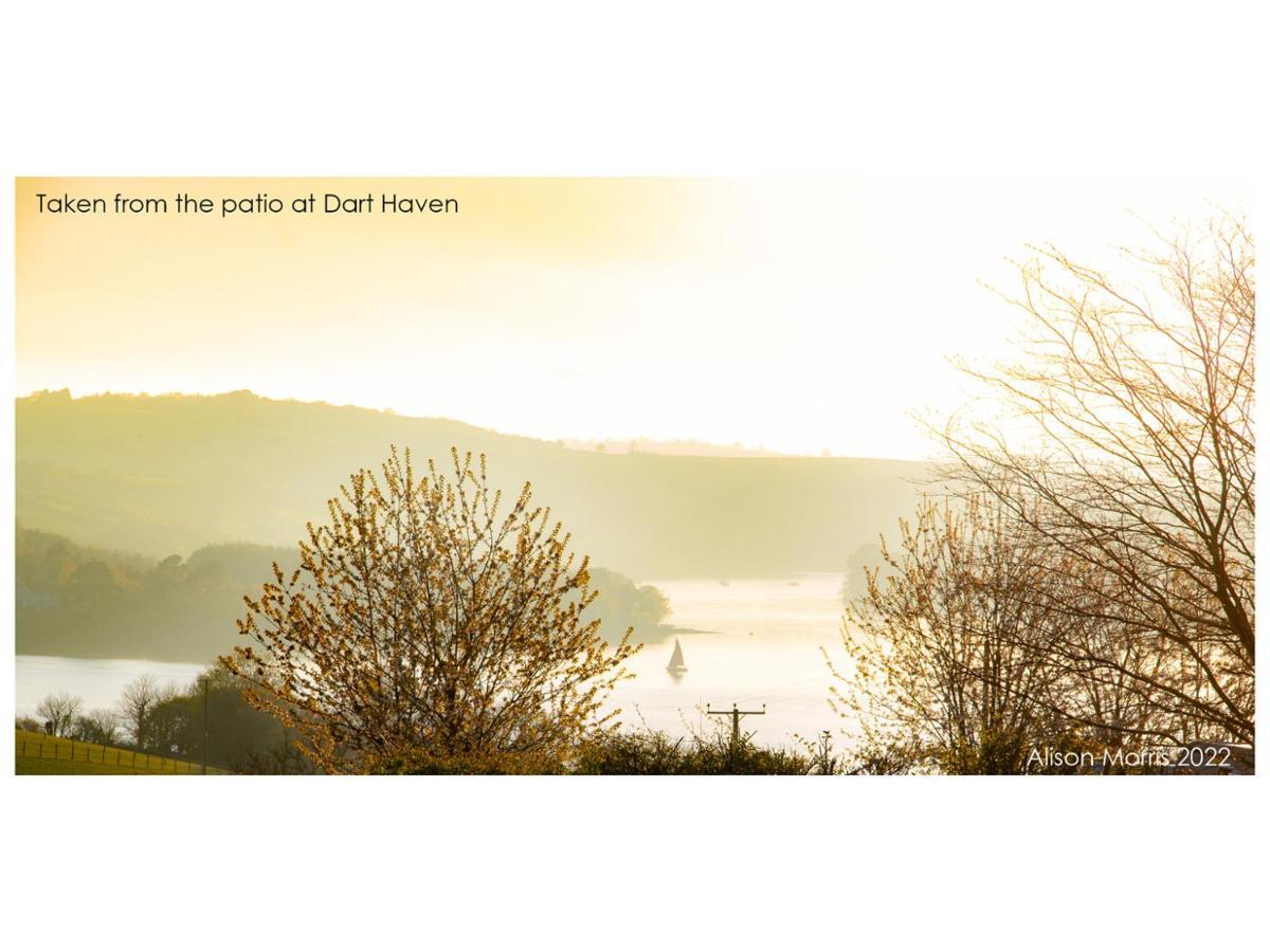 Dart Haven - Cheerful Holiday Bungalow In Galmpton Esterno foto