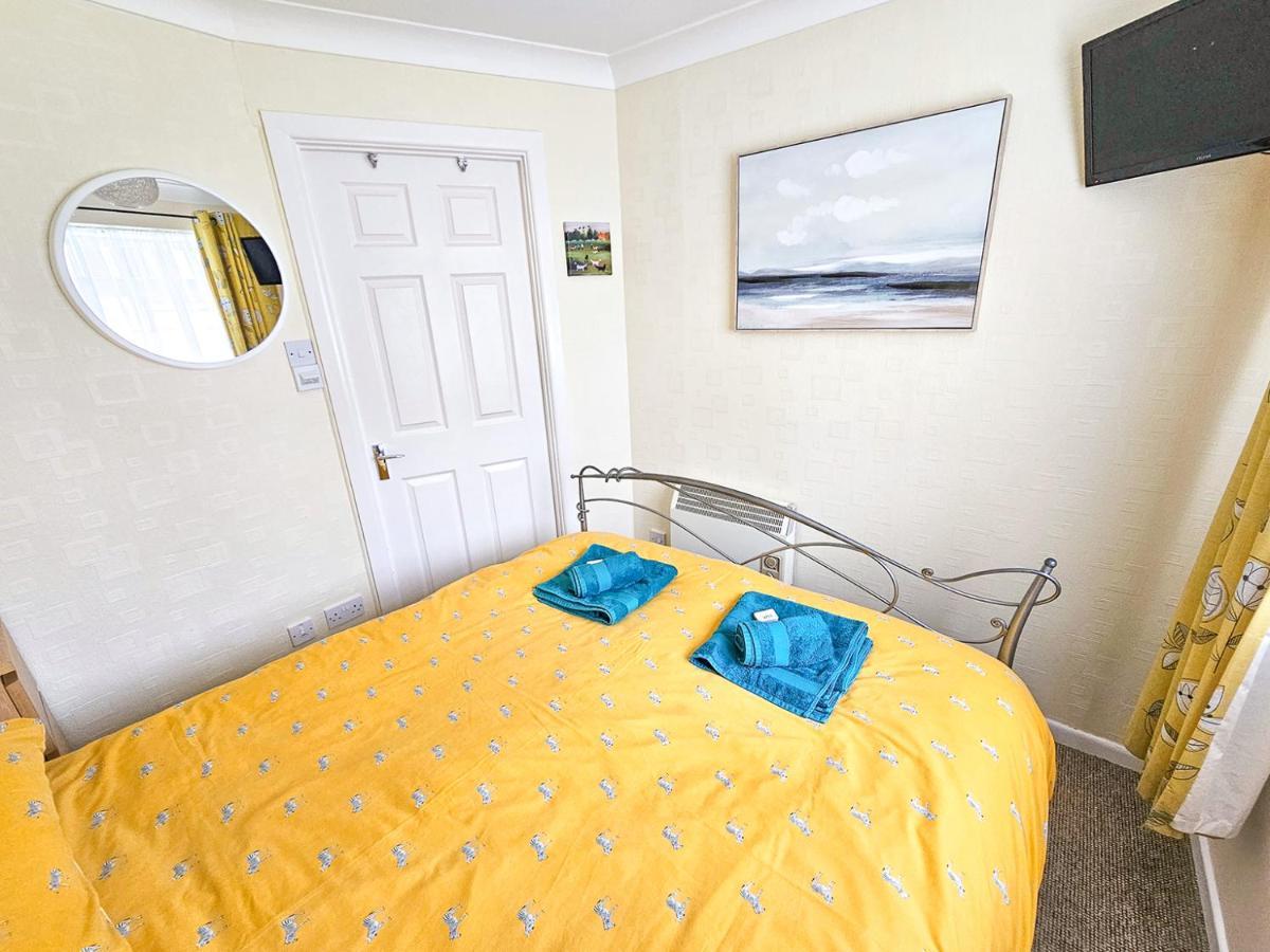 Dart Haven - Cheerful Holiday Bungalow In Galmpton Esterno foto