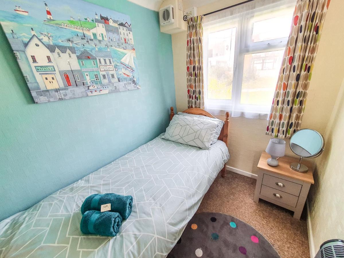 Dart Haven - Cheerful Holiday Bungalow In Galmpton Esterno foto